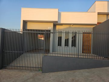 Casa - Aluguel - Centro - Ribeiro Claro - PR